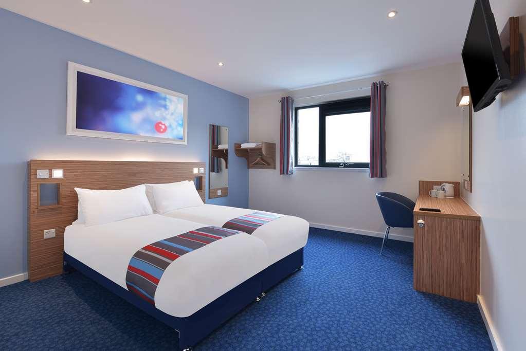 Travelodge Bromborough Port Sunlight Cameră foto